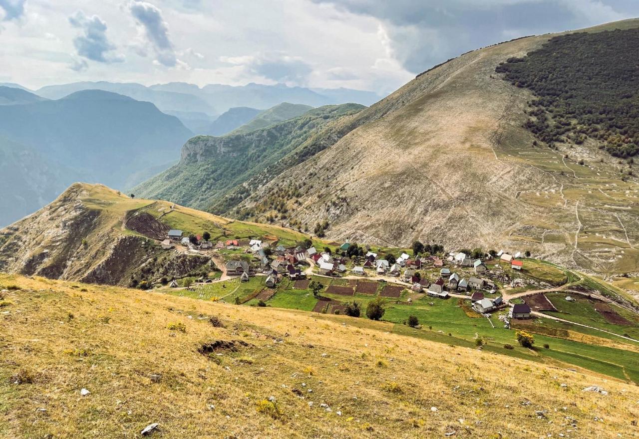 Hostel Musafir Konjic Esterno foto